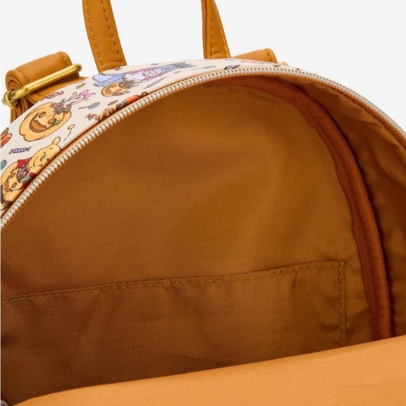 Disney x Loungefly Winnie the Pooh Cream Backpack - Picture 3 of 3